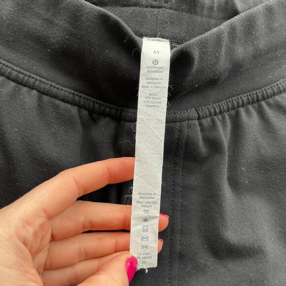 Lululemon Black Men's Yoga Studio Pants Drawstring Waist Size M - Picture 9 of 16